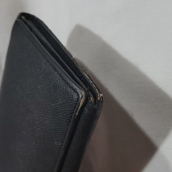 Authentic Burberry ladies long bifold wallet - Picture 4 of 16